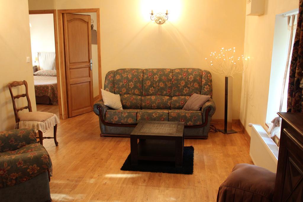 La Loge Du Chateau Saint-Dier-dʼAuvergne Zewnętrze zdjęcie